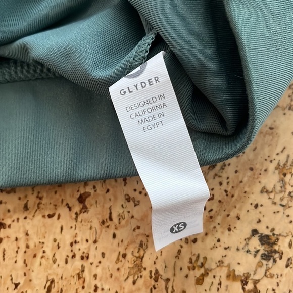 GLYDER Full Force Sports Bra: Moss - Picture 5 of 7